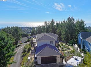 97661 Marina Heights Loop, Brookings, OR 97415