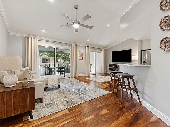 5th image of 5560 Coach House Circle #C