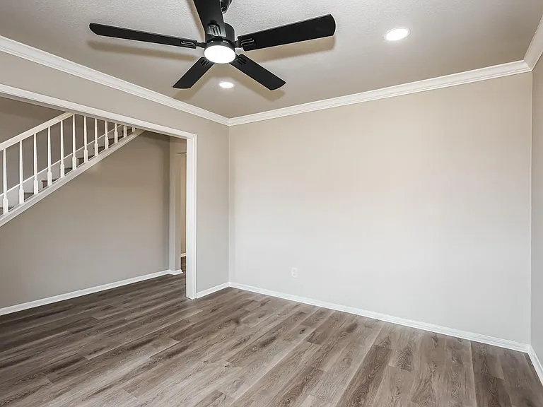18703 Evergreen Falls Dr — Photo 8