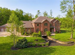 1653 Chapel Ridge Ln, Mars, PA 16046
