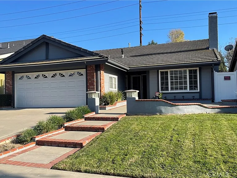 7566 E Woodsboro Ave — Photo 1