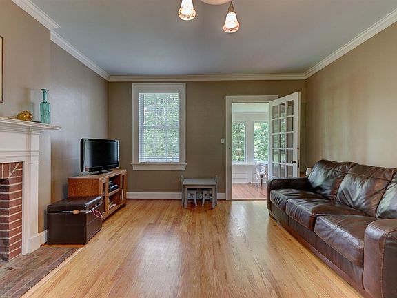 5th image of 3617 Plymouth Pl
