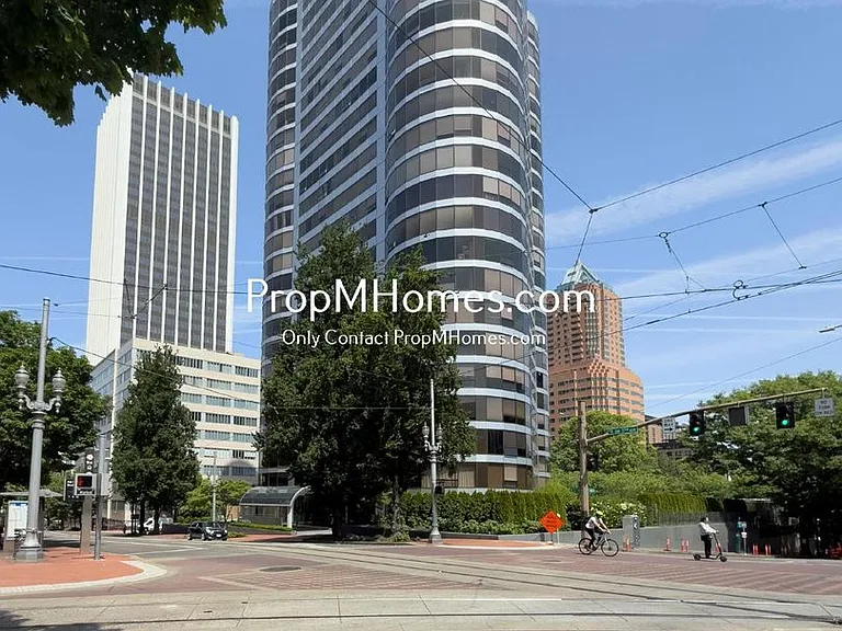 1500 SW 5th Ave #1604 — Photo 25