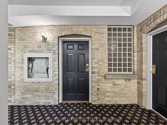 4th image of 460 Wellington St #205