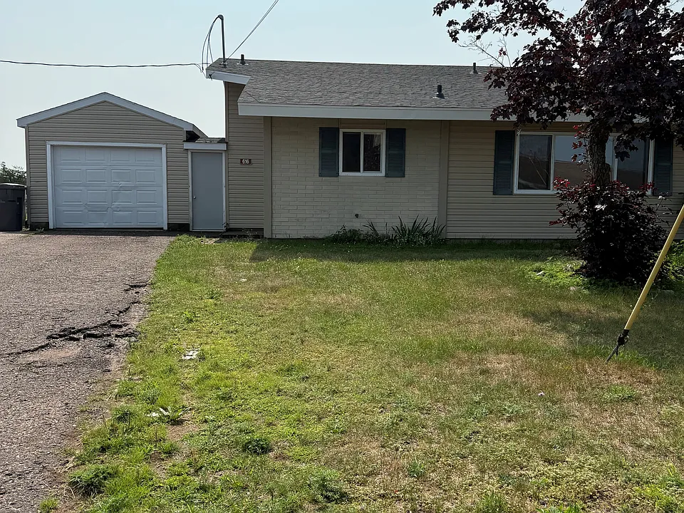 616 Talon St