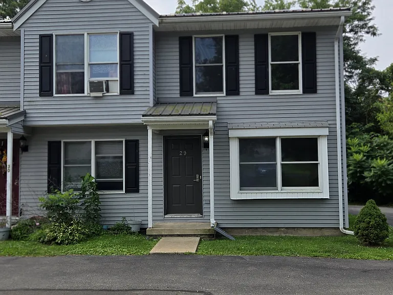 29 S Huntington Ave — Photo 34