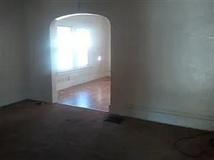 424 Spring St photo 1
