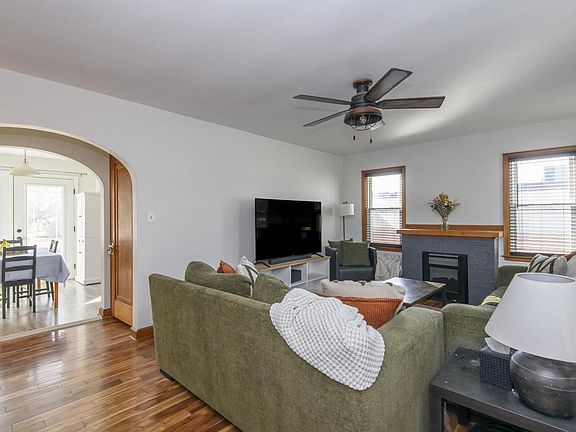 4th image of 113 Union Street