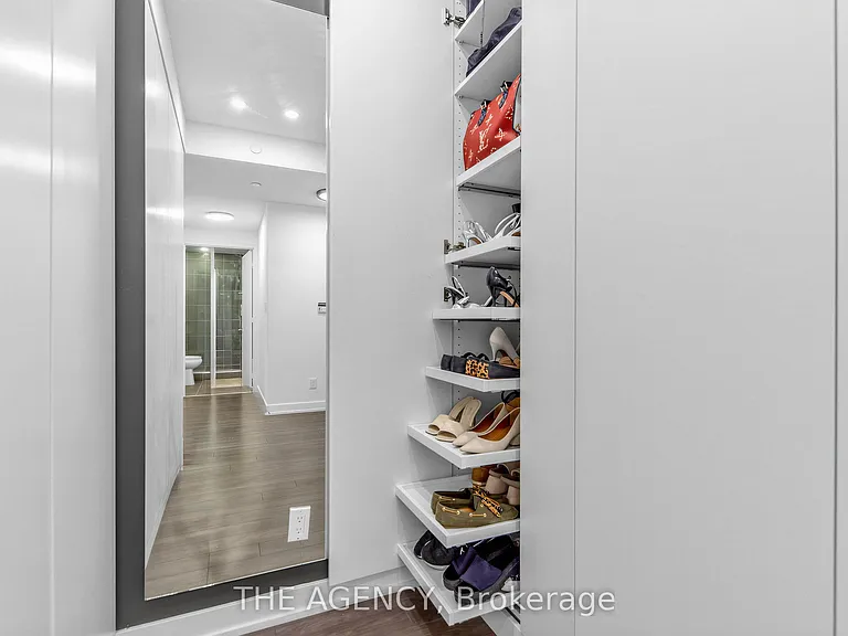 30 Ordnance St #1811 — Photo 25
