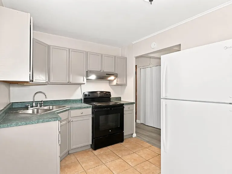836 Lebon Dr — Photo 1