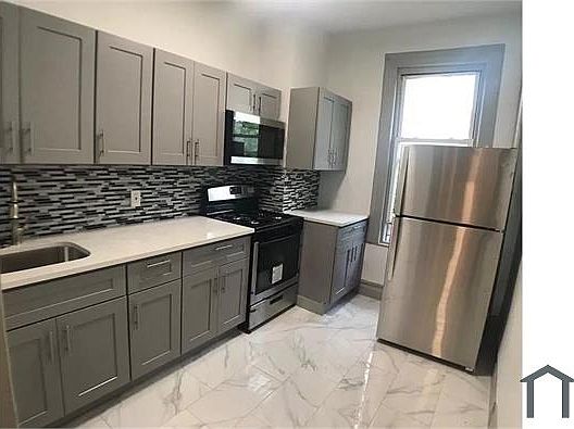 2nd image of 1320 Findlay Ave Floor 2