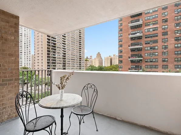 100 W 94th St APT 5C, New York, NY 10025