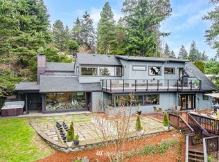 17217 Sylvester Rd SW, Normandy Park, WA 98166