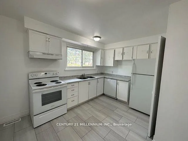 30 Kenilworth Rd #UPPER