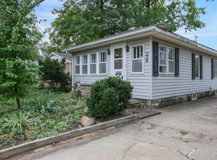 226 E Jefferson Blvd, Mishawaka, IN 46545