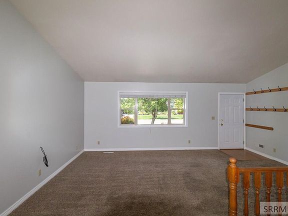 4th image of 2965 S Carolyn Ln