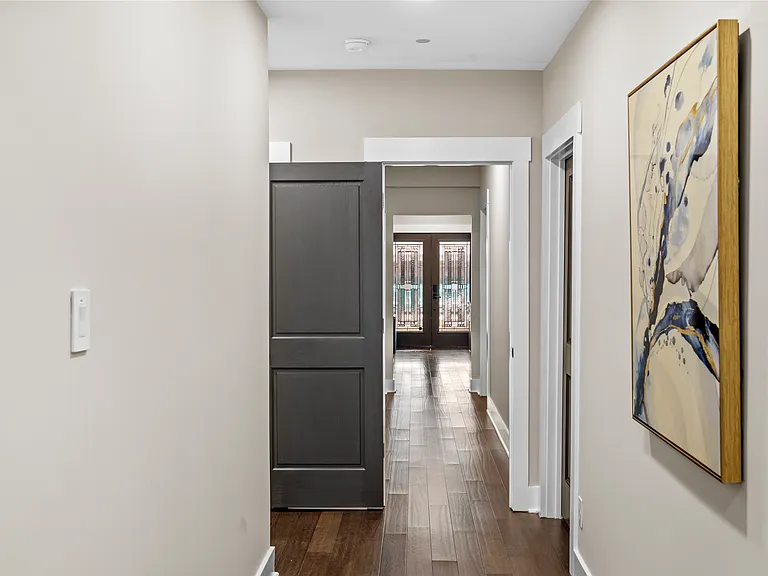 1306 E Gonzalez St #B — Photo 15