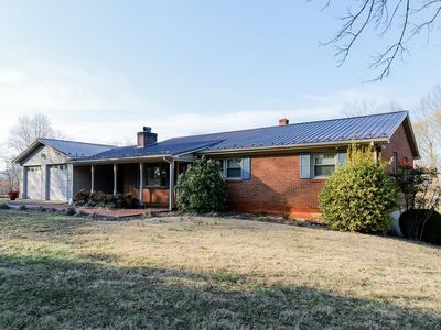190 Friendship Dr, Bassett, VA, 24055