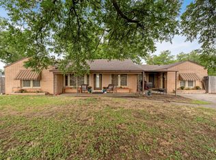 703 S Berry St, Burkburnett, TX 76354
