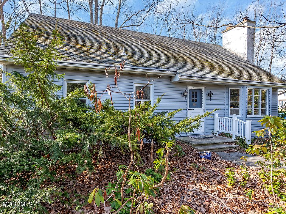 1st image of 658 Vaughn Avenue
