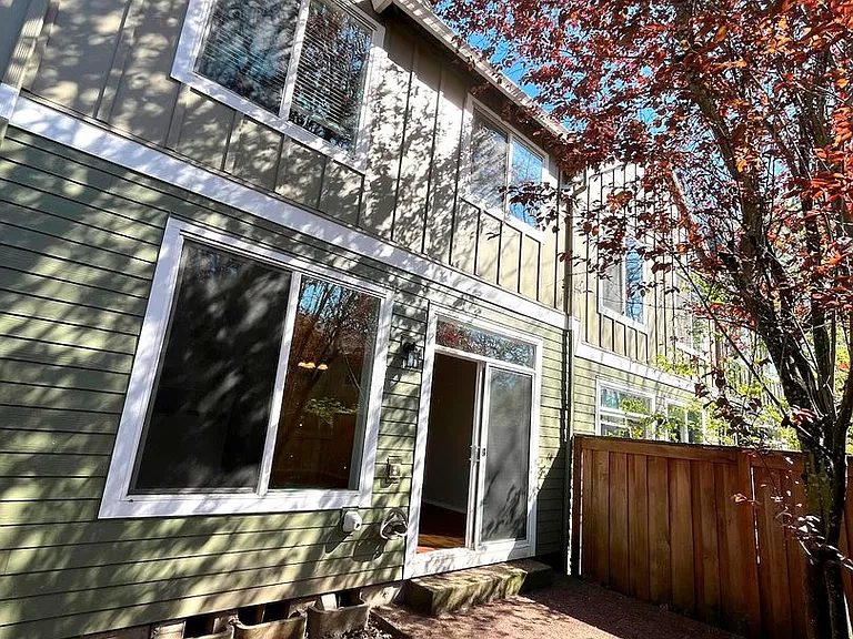 6443 SW 208th Ter — Photo 15