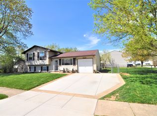 8848 Canoe Dr, Galloway, OH 43119