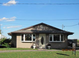 1514 McCue Rd, Sterling, IL 61081