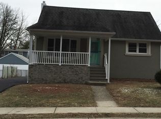 336 Gilbert Ave, Elmwood Park, NJ 07407