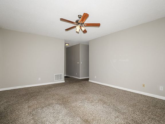 5th image of 9692 Stonewall Ln