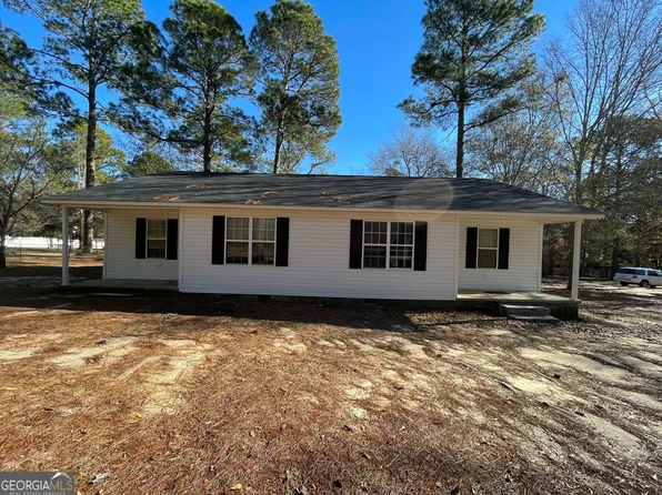 132 & 136 Miles Rd, Cochran, GA 31014