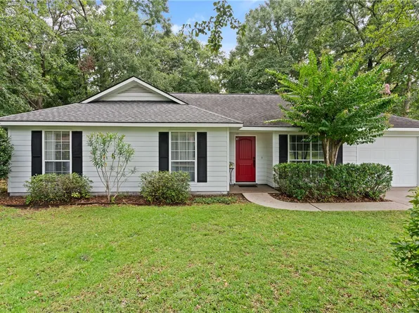 220 Camden Dr, Brunswick, GA 31523