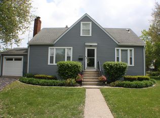 8925 Bunker Hill Dr, Munster, IN 46321
