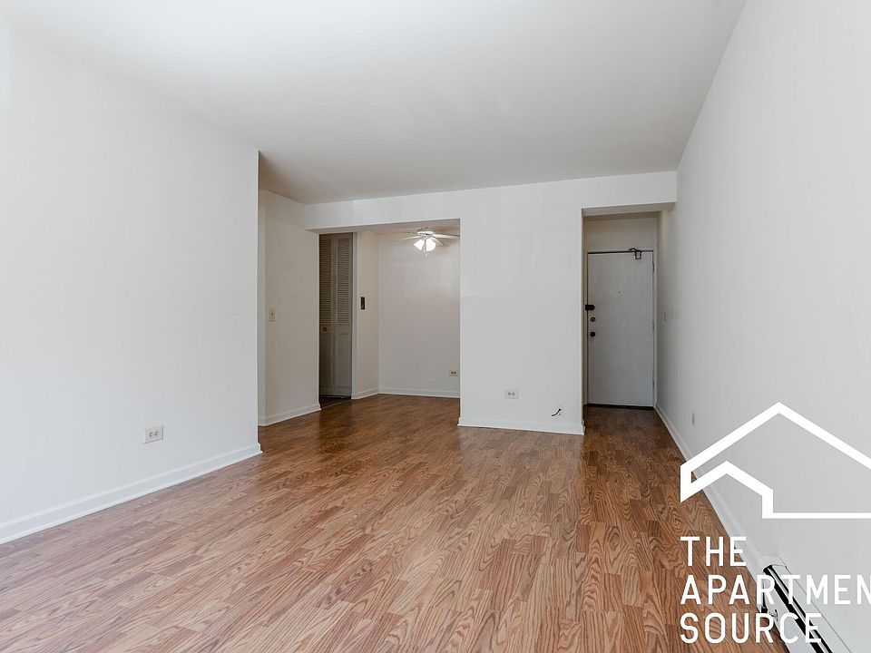 1st image of 545 W Briar Pl #303