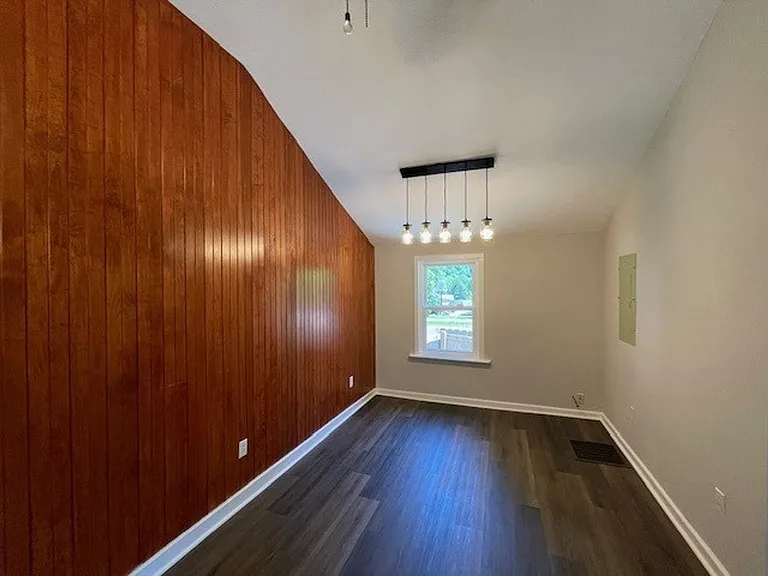 6100 Adelia Dr SW — Photo 3