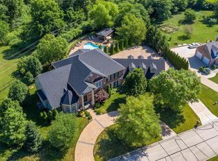 5338 Lancelot Dr, Weldon Spring, MO 63304