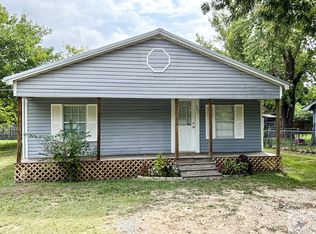 522 N Center St, New Boston, TX 75570