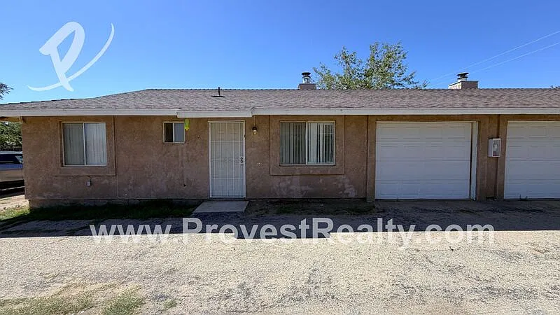 2 bed, 1.0 bath, 870 sqft, $1,369 — Photo 1