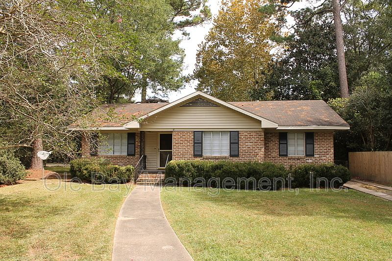 1st image of 301 Durande Dr