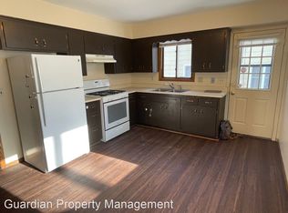 512 Shadyside Cir, Hopkins, MN 55343