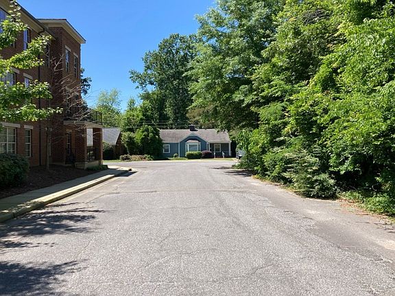 4th image of 1113 Navarro Ave