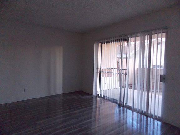 2nd image of 532 N New Avenue # Fl 1ST