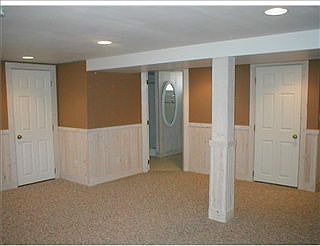 5th image of 238 Alderson Ave