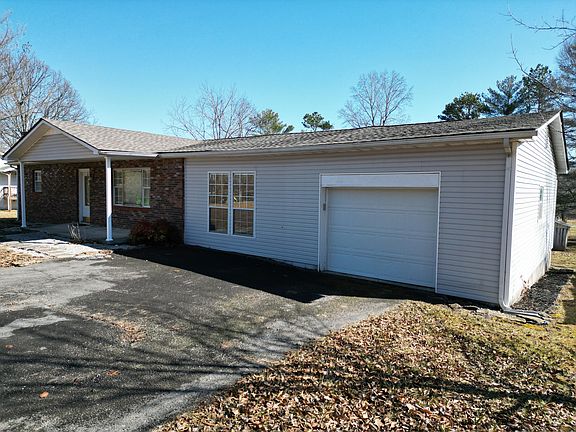 4th image of 120 Hardin Rd