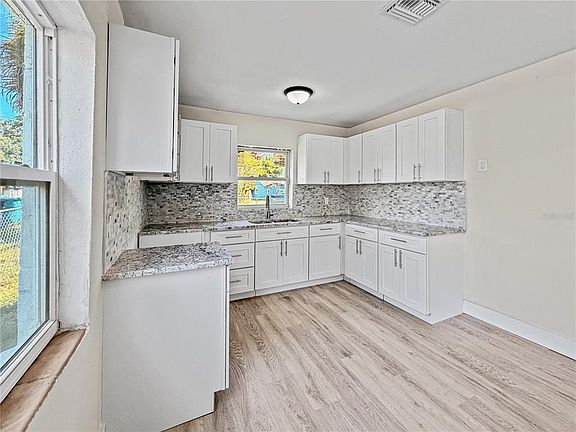 2nd image of 642 20TH STREET