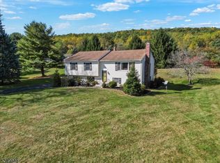 35 Longhill Ave, Washington, NJ 07882
