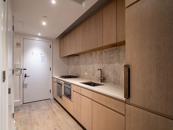 3rd image of 10 Nevins St #5H