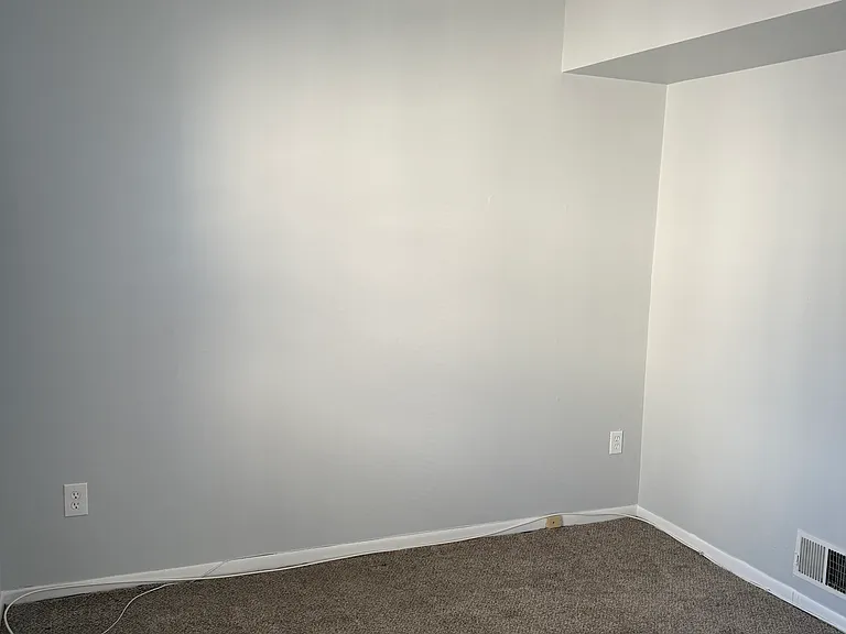 143 E 5th Ave #18 — Photo 11