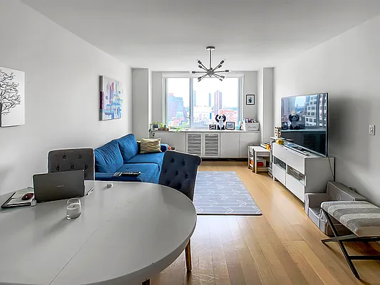 Rented by Brown Harris Stevens | media 18