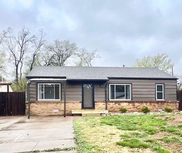 825 N Derby Ave, Derby, KS, 67037