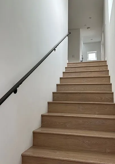 5226 Satsuma Ave — Photo 3